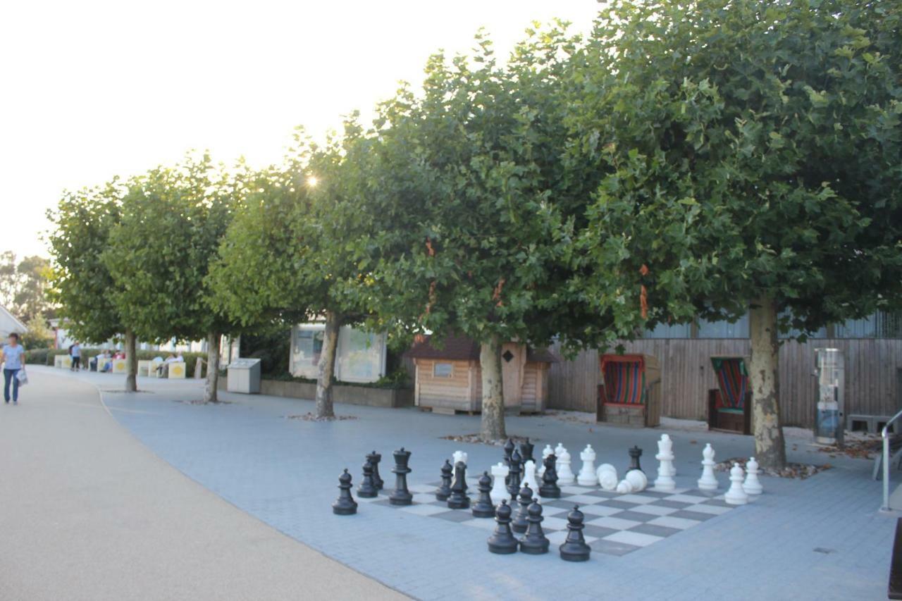 Strandlaeufer Im Kirschgarten Kellenhusen Buitenkant foto